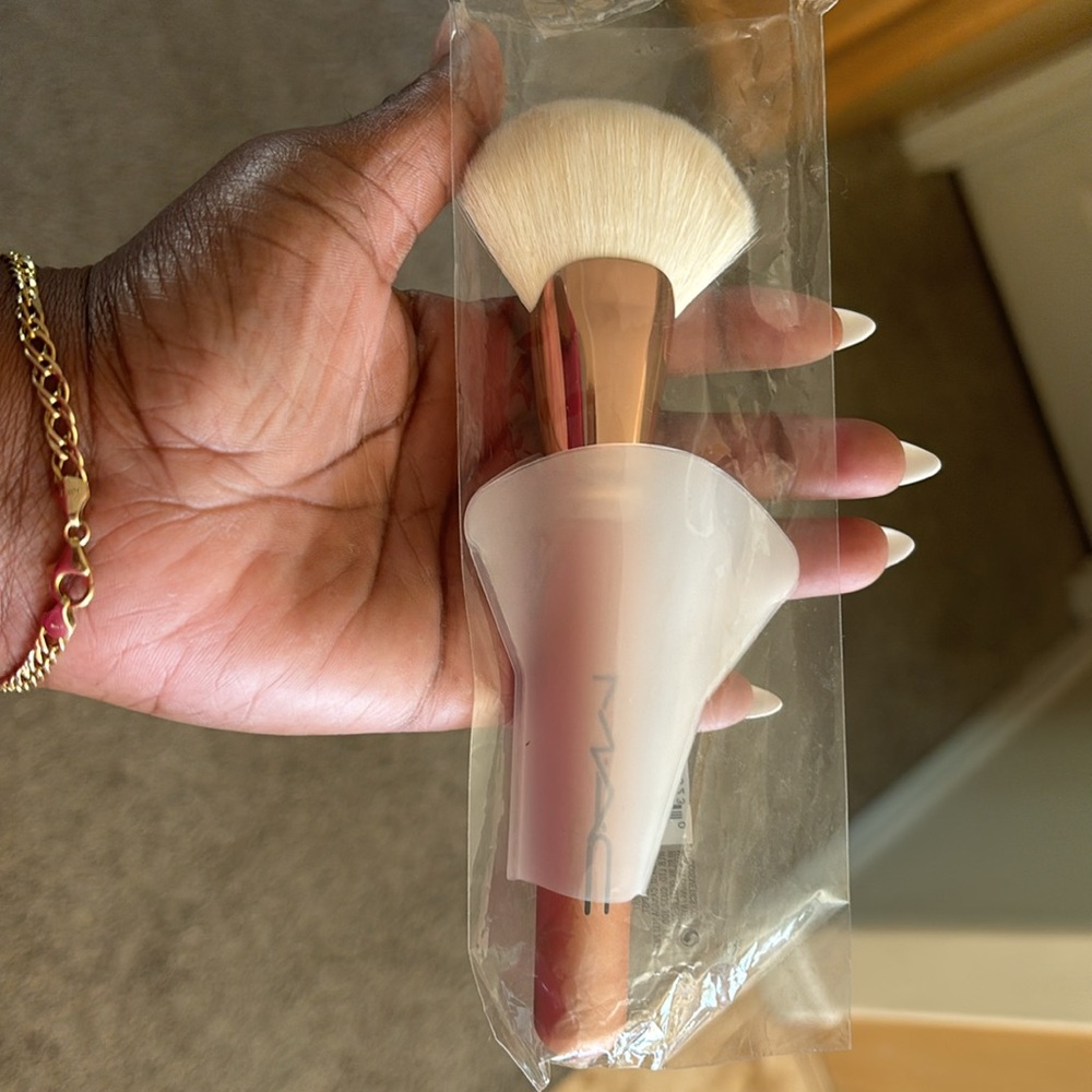 Makeup bundle NWT - Picture 2 of 16
